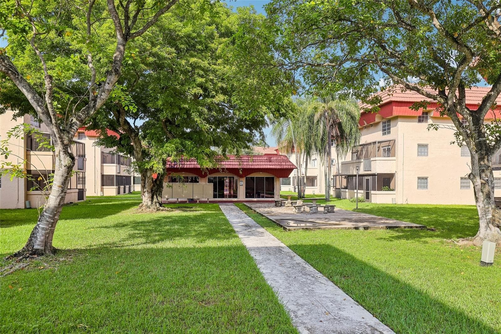 Condominium at 10905 SW 88TH ST #401, MIAMI, photo 26 of 30