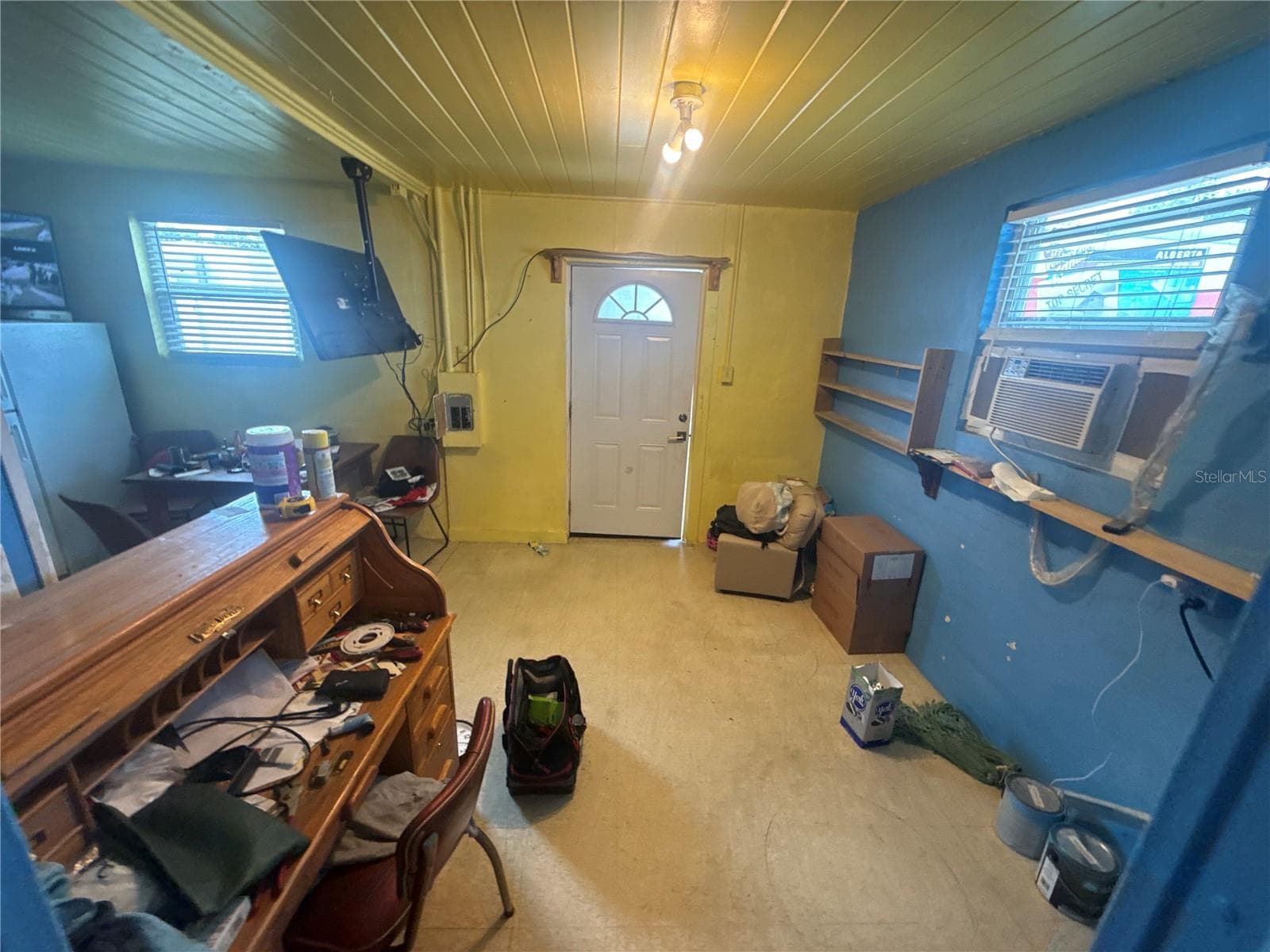 Unit C - Vacant at closing - 4422 N CLARK AVE #C, TAMPA
