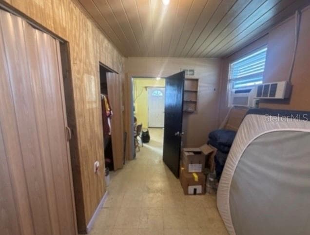Unit C - Vacant at closing - 4422 N CLARK AVE #C, TAMPA