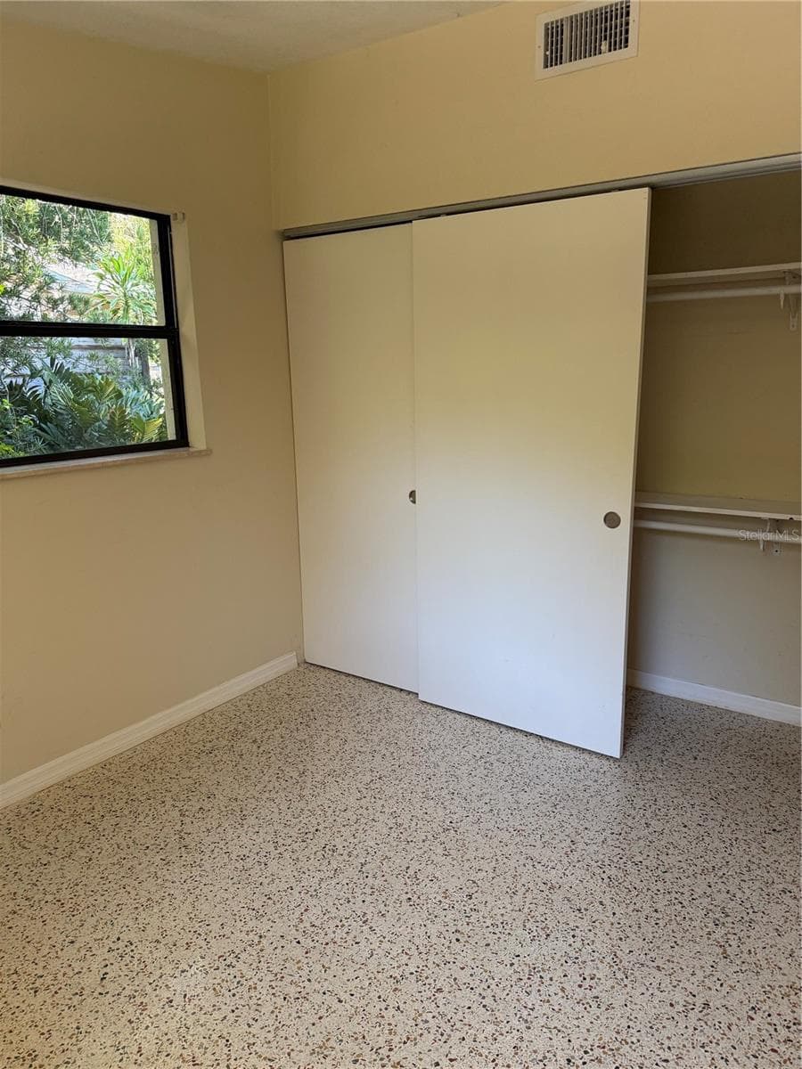 Guest Bedroom - 4702 CRONIN DR, SARASOTA