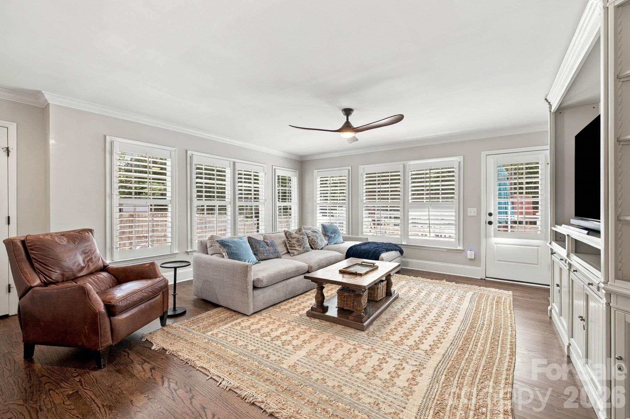Single Family Residence at 1901 Runnymede Lane, Charlotte, photo 9 of 35