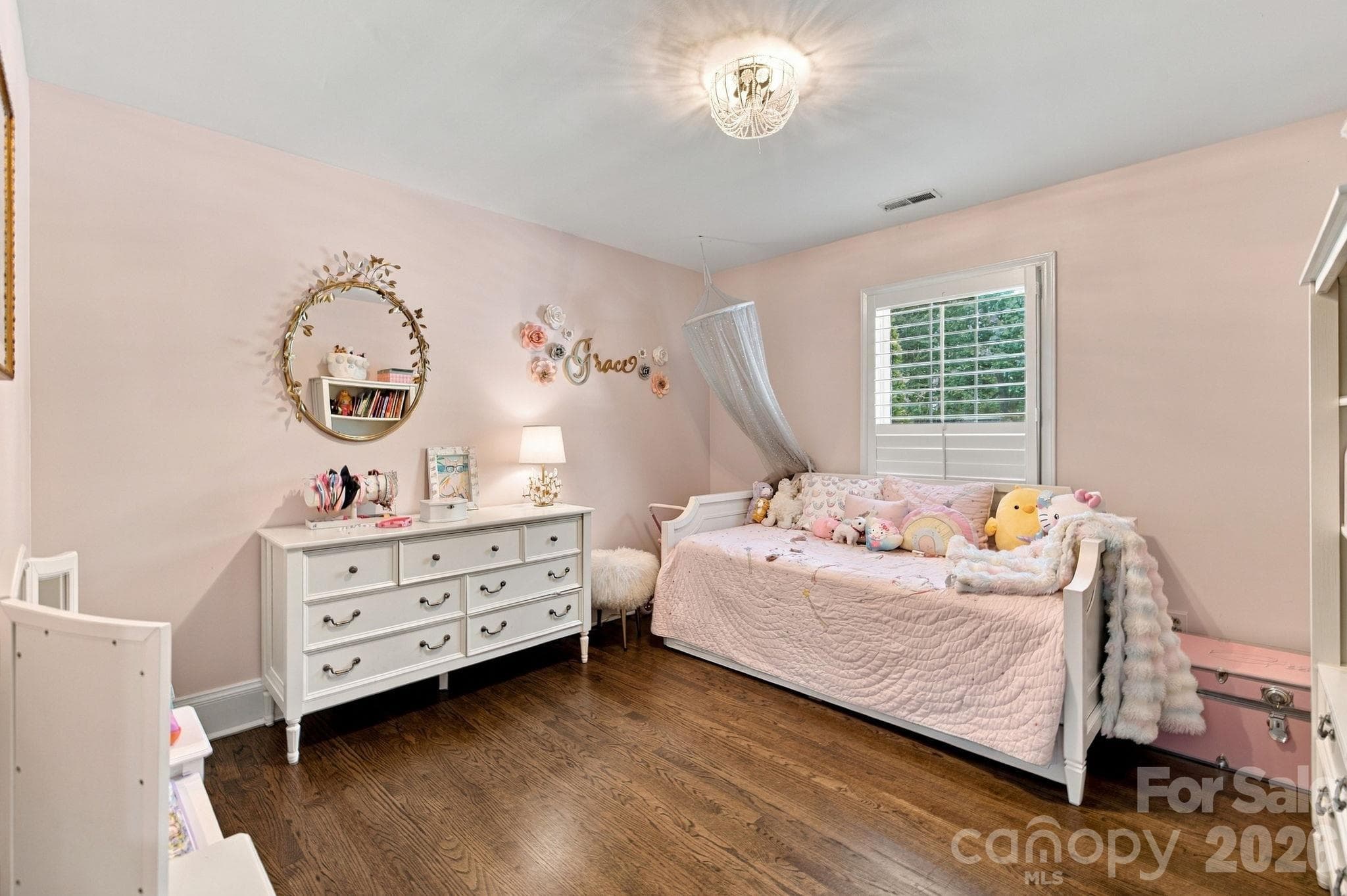 Single Family Residence at 1901 Runnymede Lane, Charlotte, photo 19 of 35