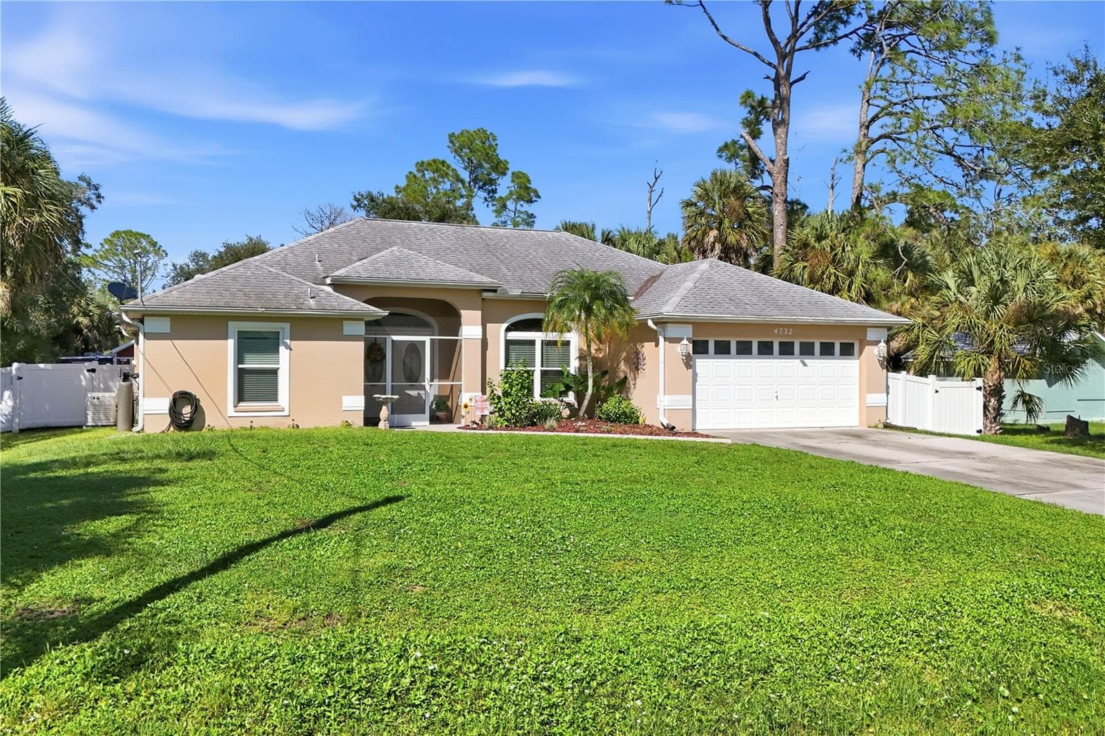 Front - 4732 FLINT DR, NORTH PORT