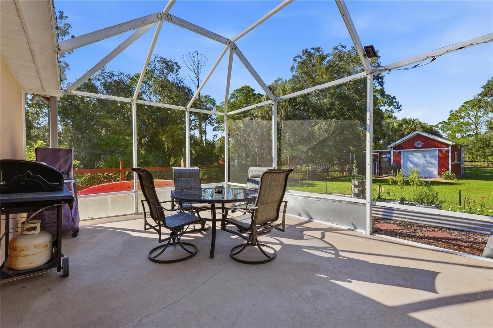 screen lania - 4732 FLINT DR, NORTH PORT