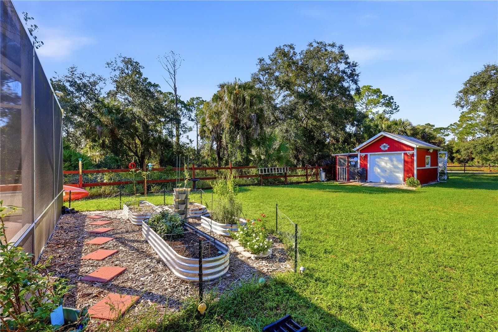 raised garden beds - 4732 FLINT DR, NORTH PORT