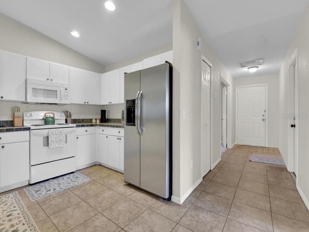 Duplex at 1208/1210 SE 24TH AVE, CAPE CORAL, photo 6 of 43