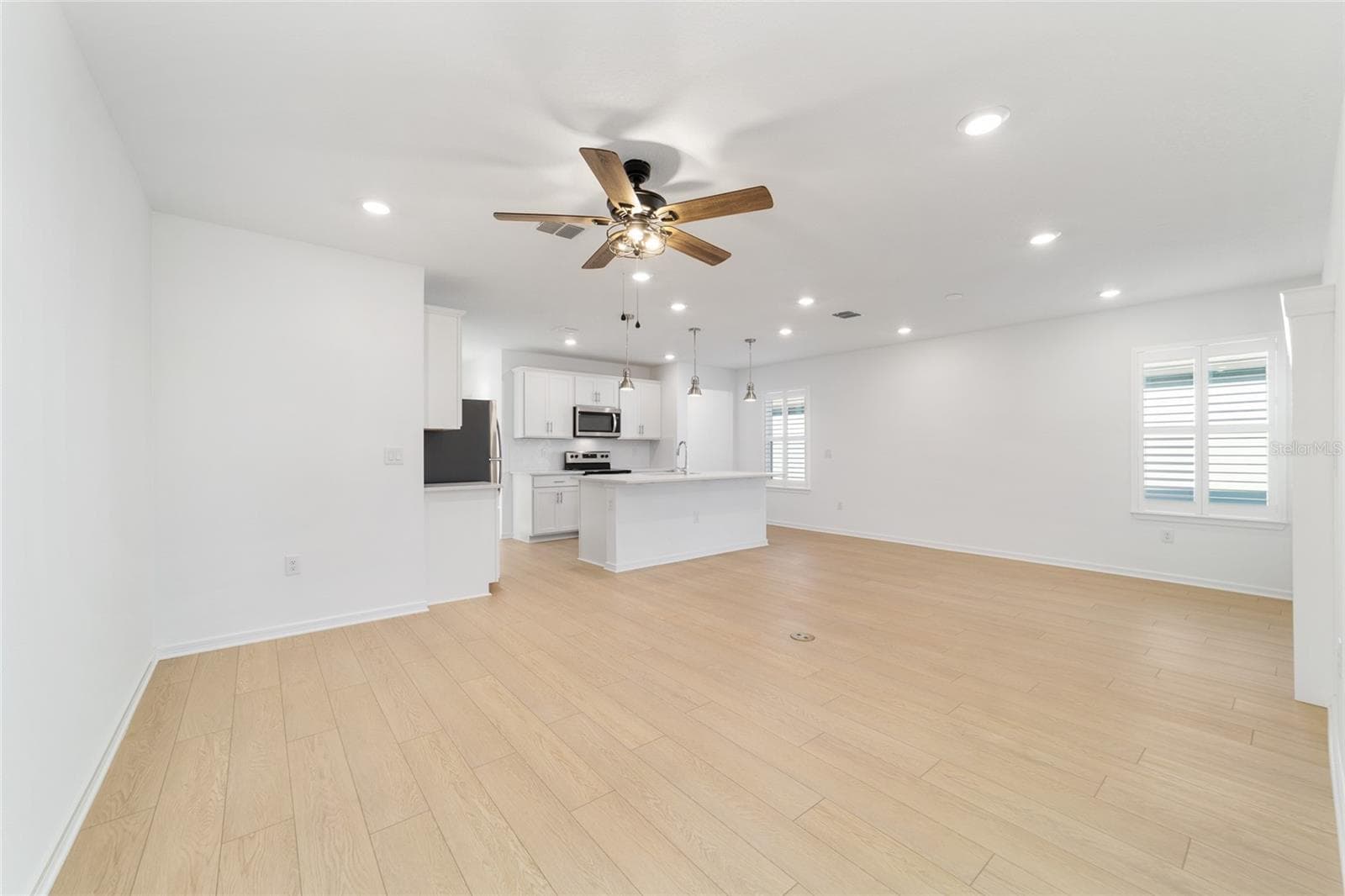 Single Family Residence at 5543 SW 85TH AVENUE RD, OCALA, photo 11 of 63