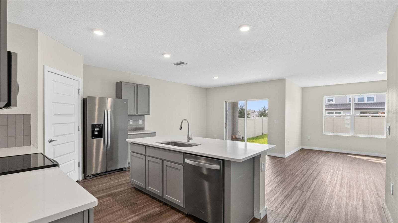 Single Family Residence at 31938 TREASURE DOCK ISLE, WESLEY CHAPEL, photo 11 of 58