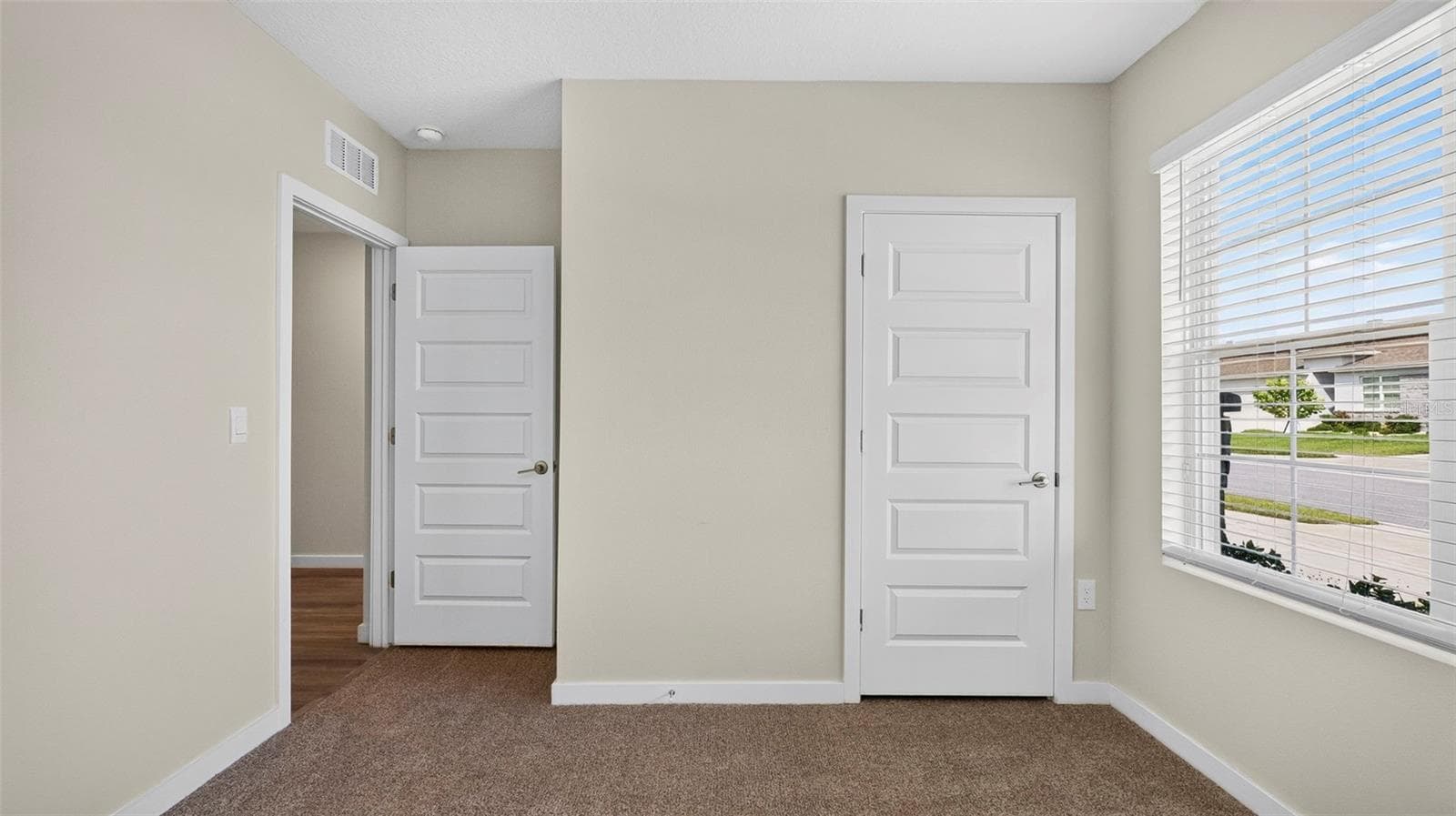 Single Family Residence at 31938 TREASURE DOCK ISLE, WESLEY CHAPEL, photo 26 of 58