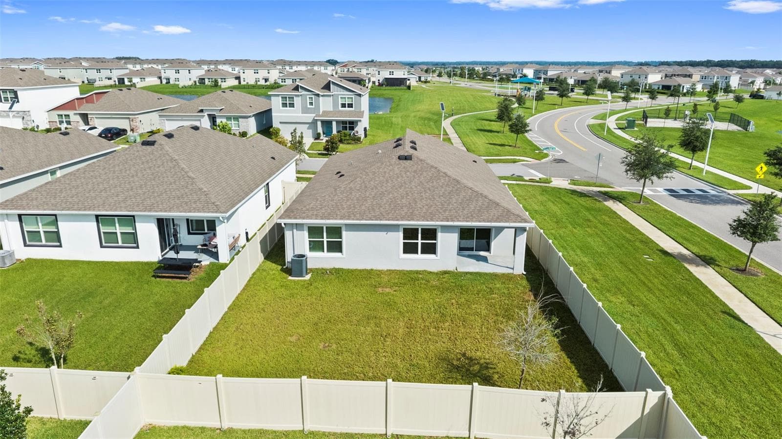 Single Family Residence at 31938 TREASURE DOCK ISLE, WESLEY CHAPEL, photo 40 of 58