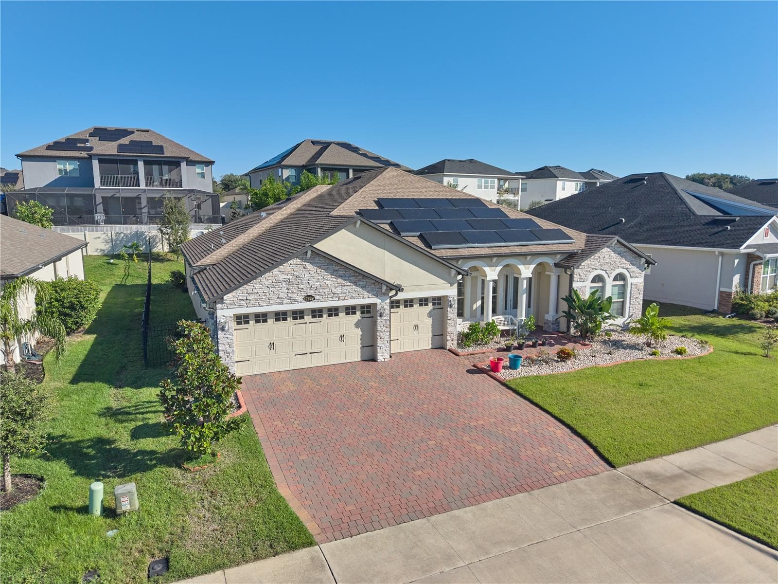 Single Family Residence at 17329 HICKORY WIND DR, CLERMONT, photo 2 of 75