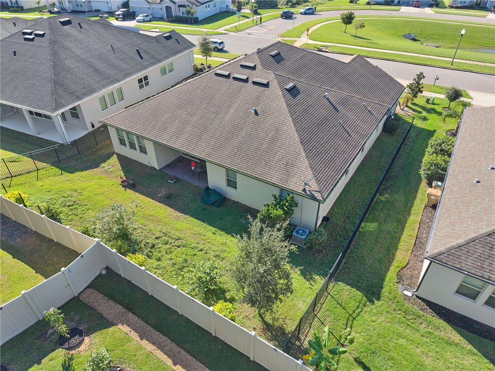 Single Family Residence at 17329 HICKORY WIND DR, CLERMONT, photo 6 of 75