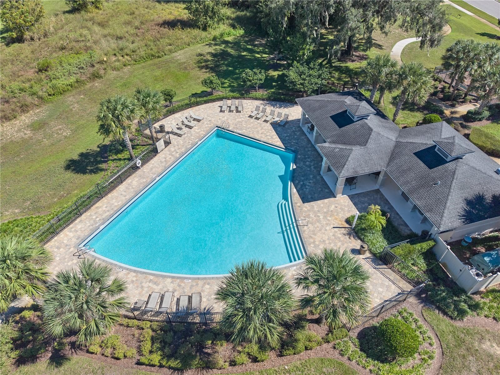 Single Family Residence at 17329 HICKORY WIND DR, CLERMONT, photo 12 of 75