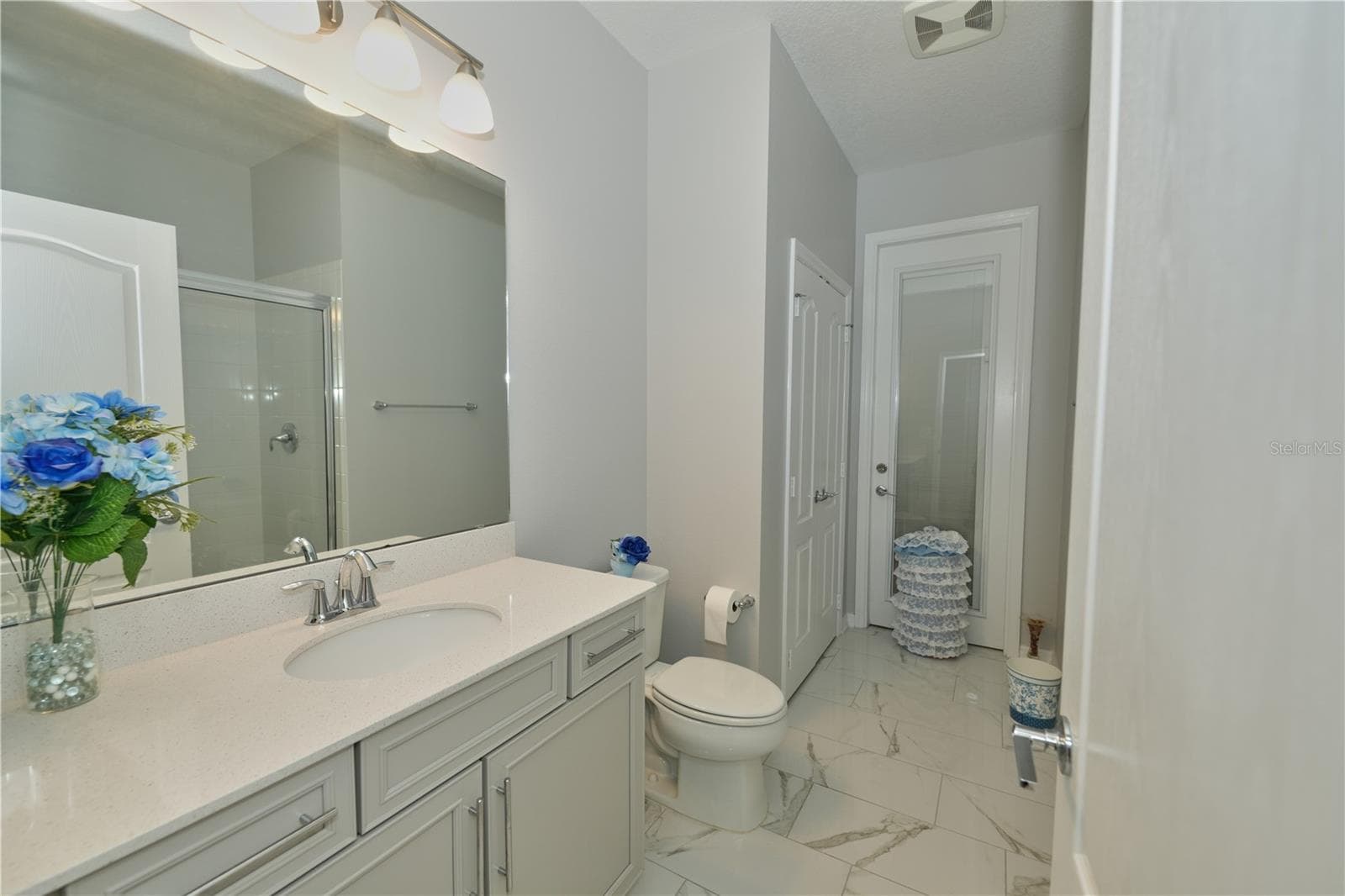 Single Family Residence at 17329 HICKORY WIND DR, CLERMONT, photo 28 of 75