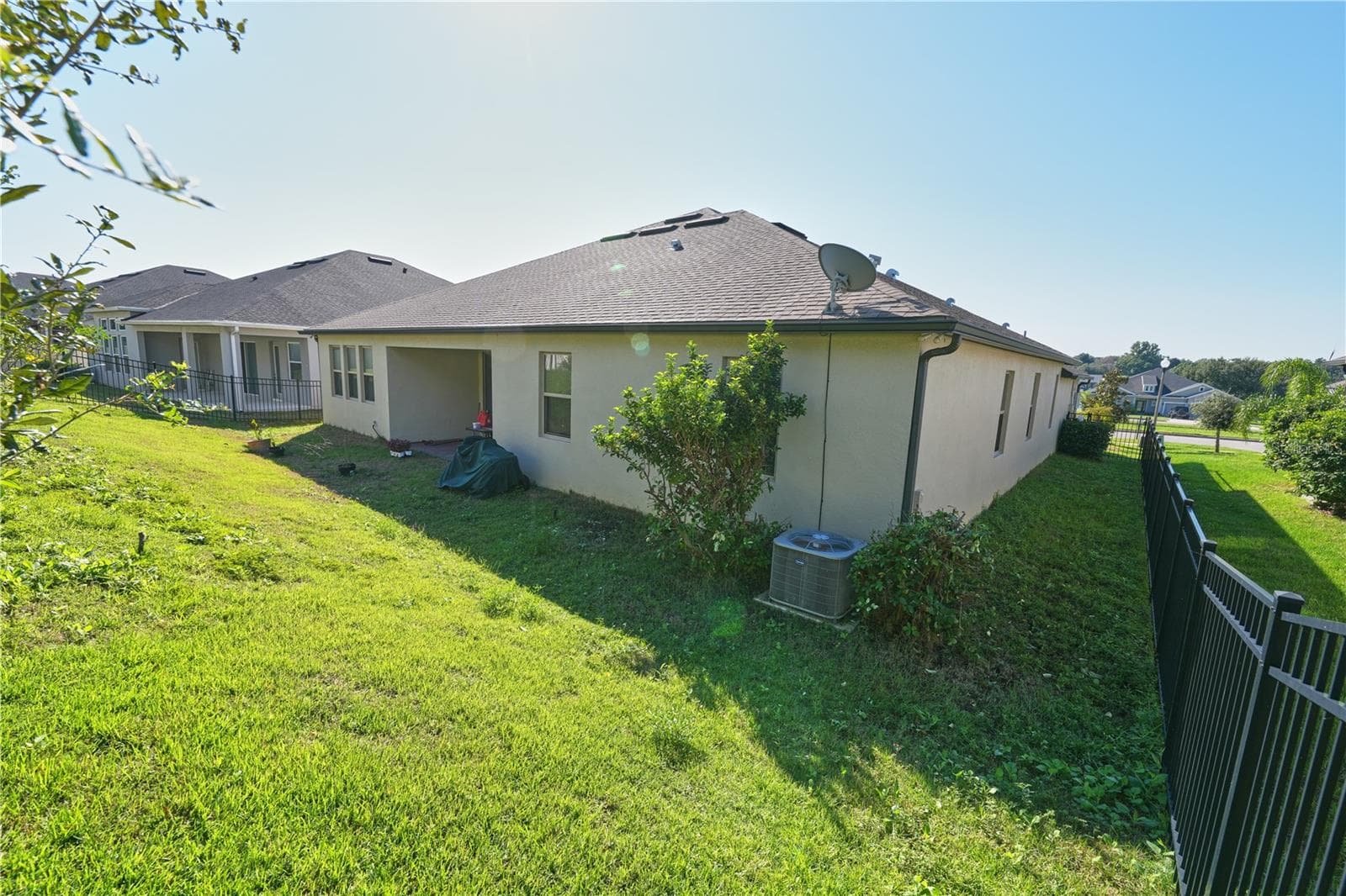 Single Family Residence at 17329 HICKORY WIND DR, CLERMONT, photo 68 of 75