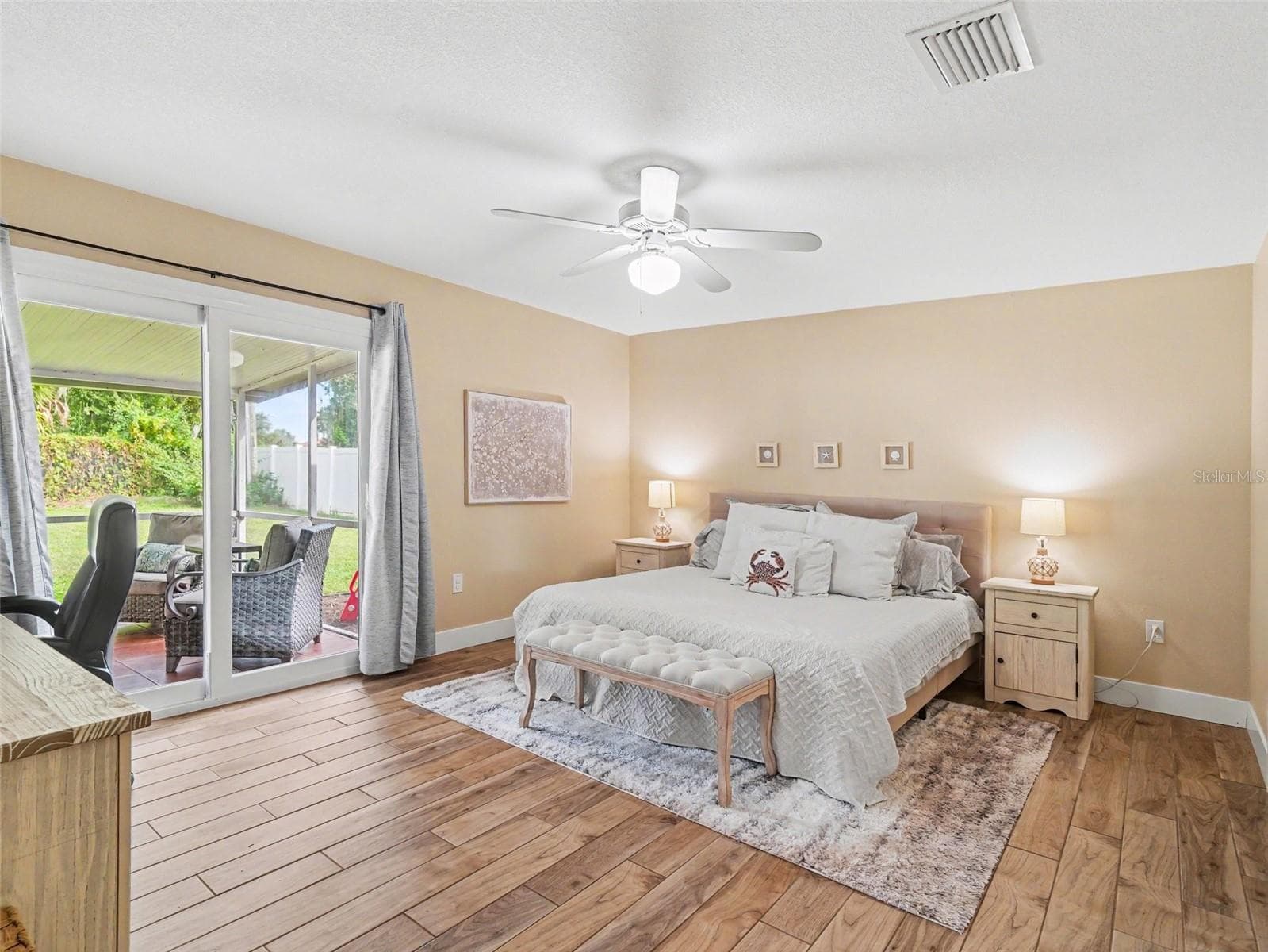 Single Family Residence at 4333 CHARING CROSS RD, SARASOTA, photo 16 of 41