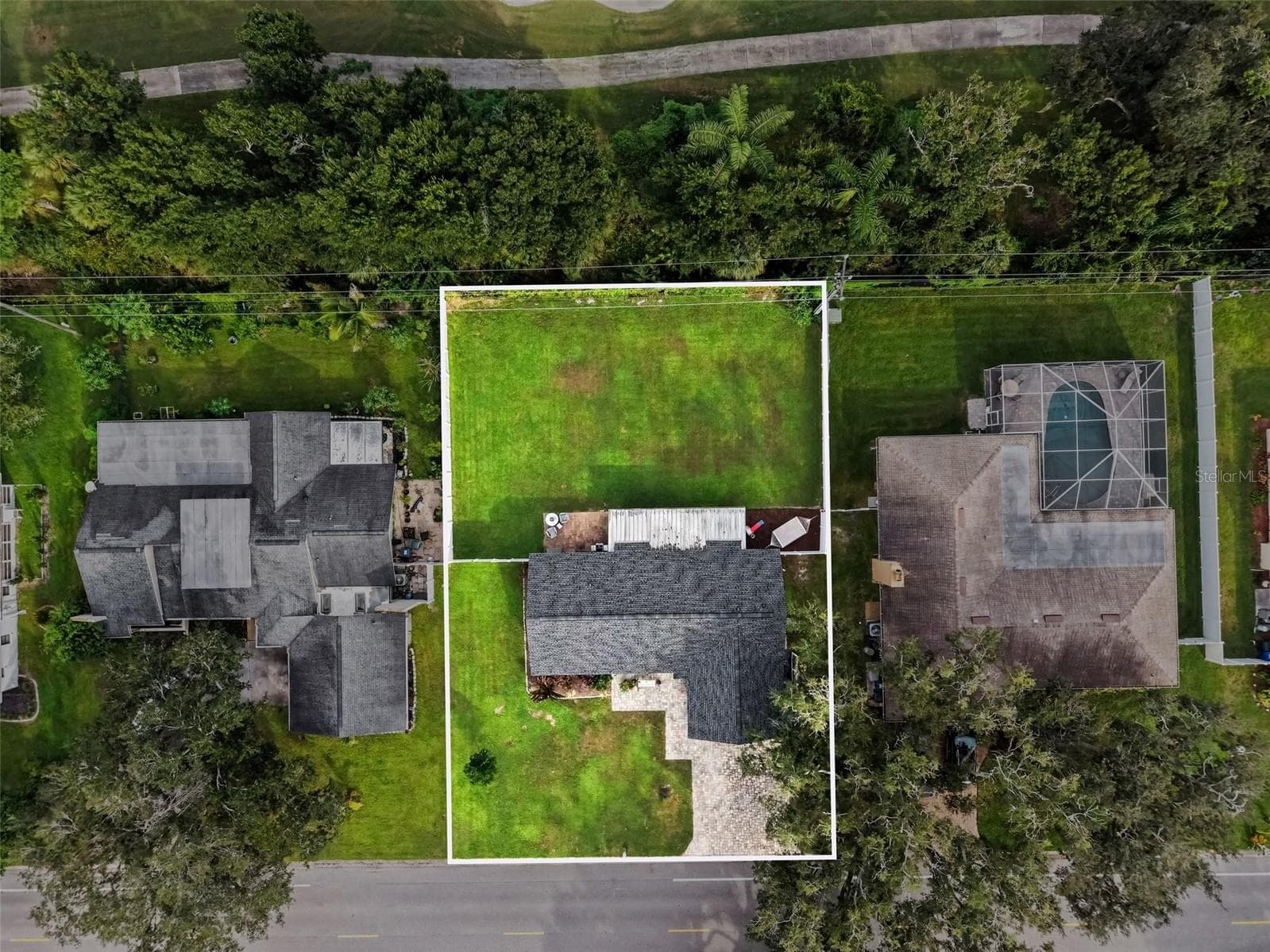 Single Family Residence at 4333 CHARING CROSS RD, SARASOTA, photo 35 of 41