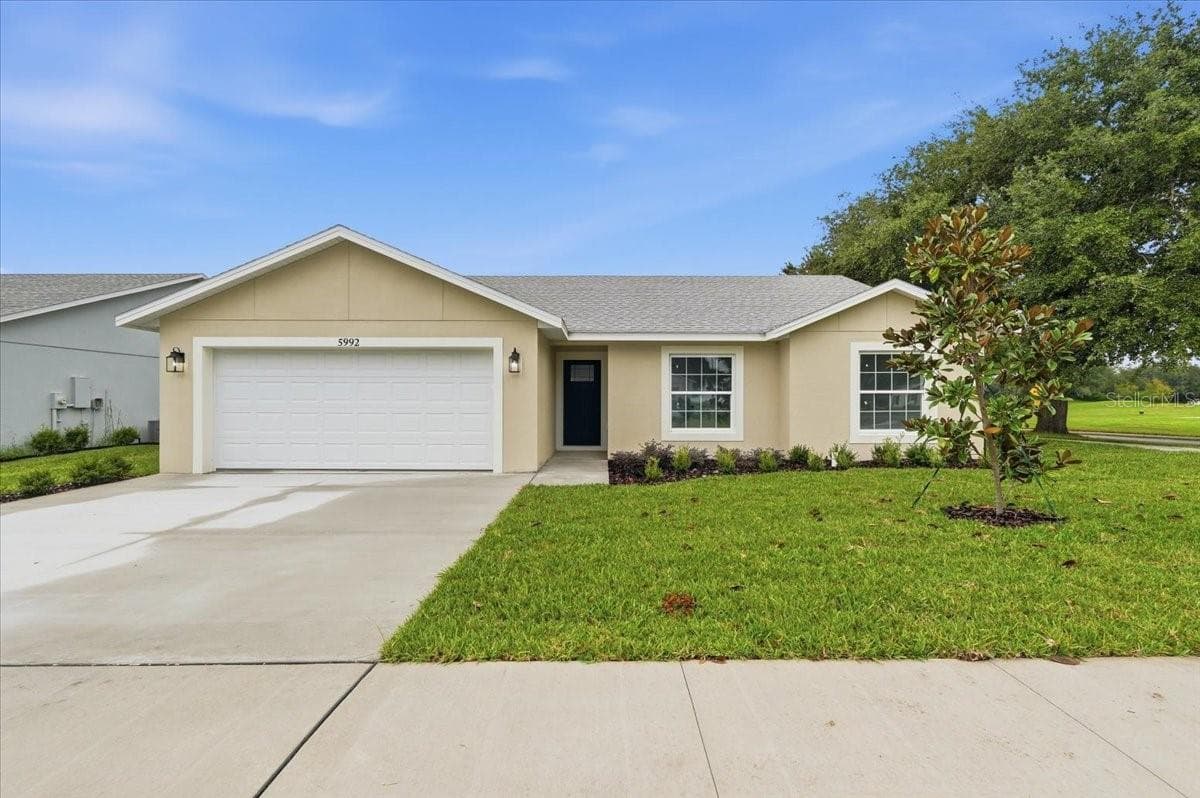 Single Family Residence at 5992 TEAL TRL, LAKELAND, photo 2 of 16