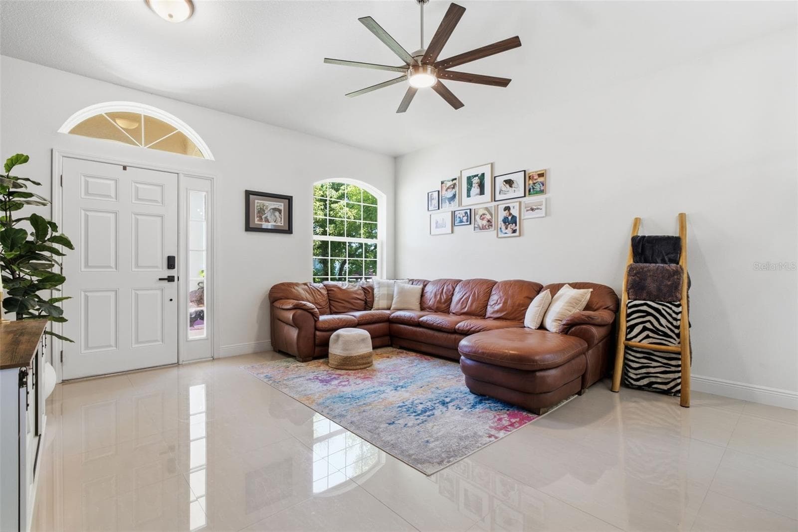Single Family Residence at 7024 N DAKOTA AVE, TAMPA, photo 12 of 56