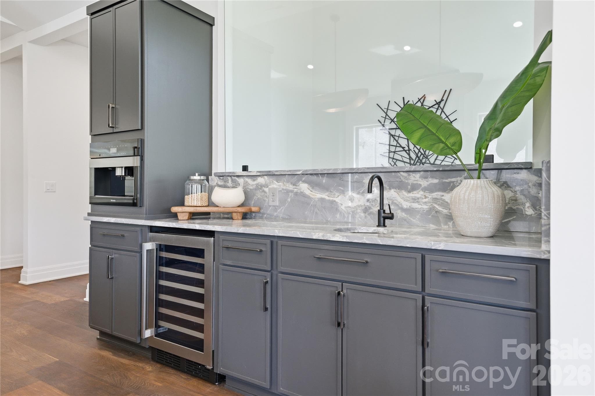 Kitchen - 1423 S Wendover Road, Charlotte