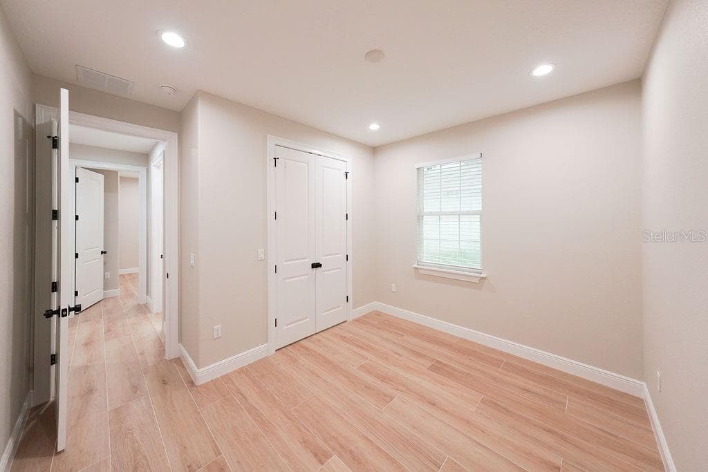 Single Family Residence at 13909 SE 53RD TER, SUMMERFIELD, photo 9 of 47