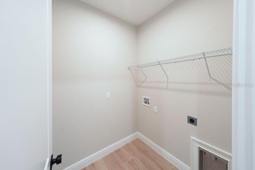 Single Family Residence at 13909 SE 53RD TER, SUMMERFIELD, photo 11 of 47