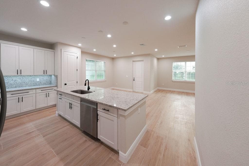 Single Family Residence at 13909 SE 53RD TER, SUMMERFIELD, photo 15 of 47
