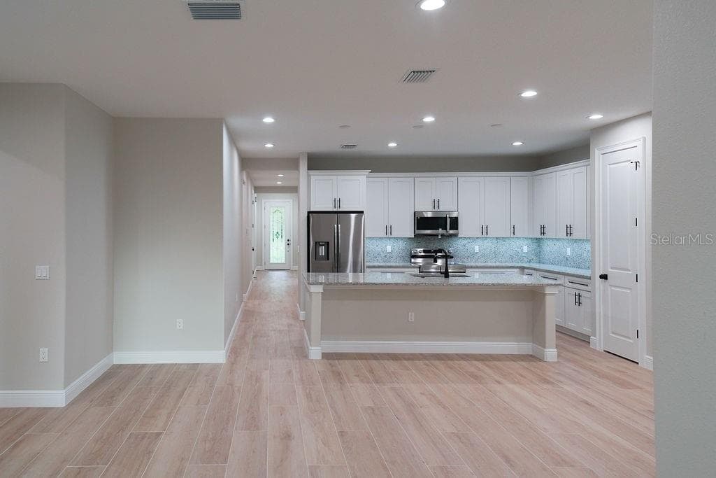 Single Family Residence at 13909 SE 53RD TER, SUMMERFIELD, photo 26 of 47
