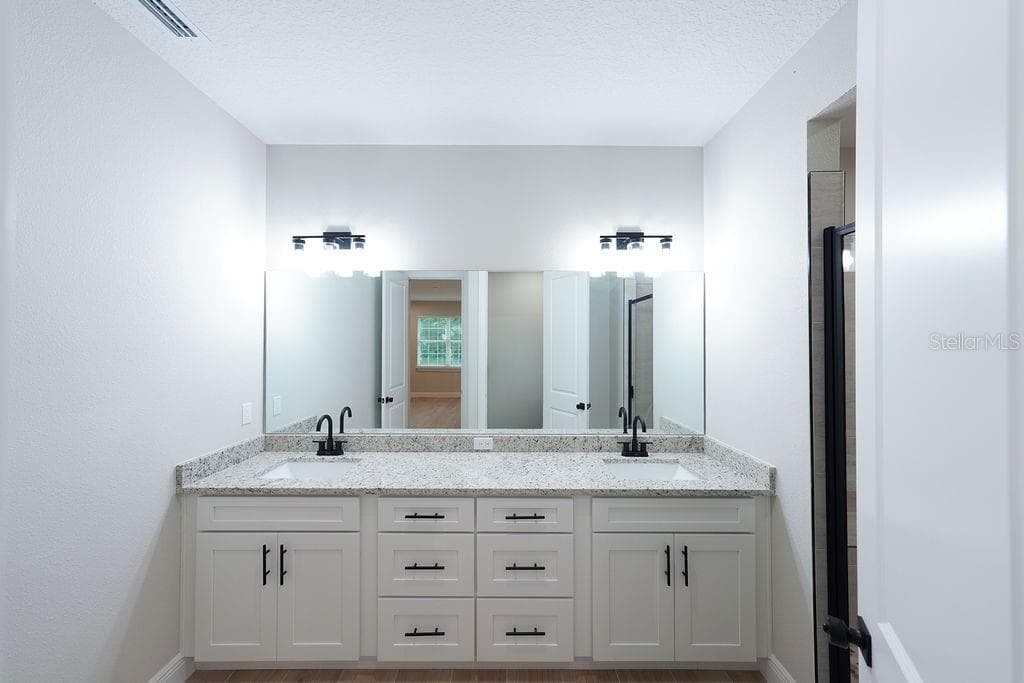 Single Family Residence at 13909 SE 53RD TER, SUMMERFIELD, photo 31 of 47