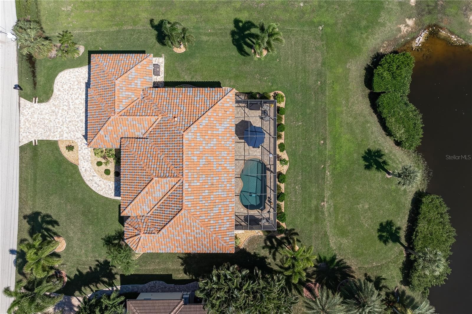 Single Family Residence at 2107 PADRE ISLAND DR, PUNTA GORDA, photo 18 of 74