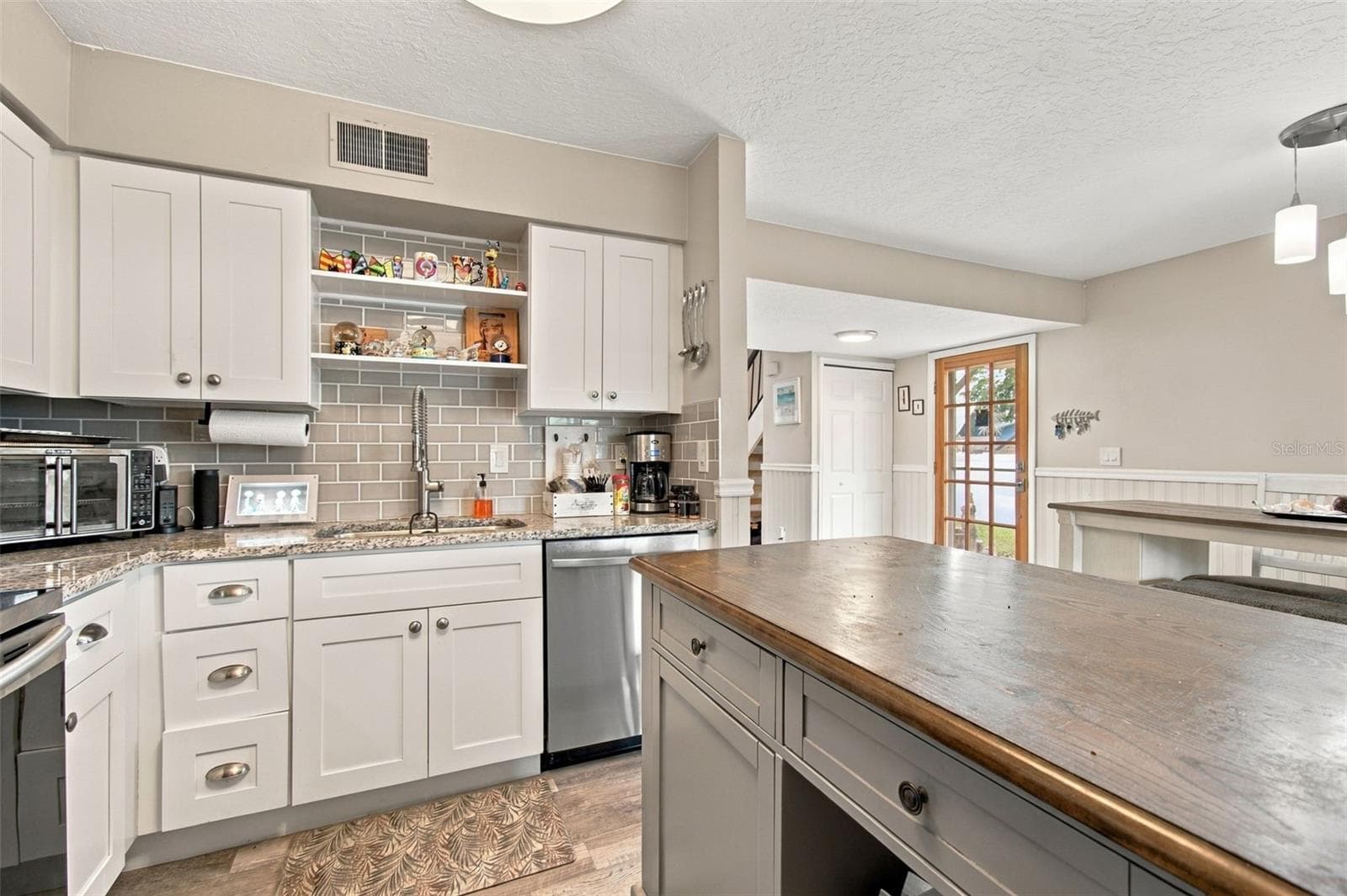 Townhouse at 1880 CLEARBROOKE DR, CLEARWATER, photo 3 of 37