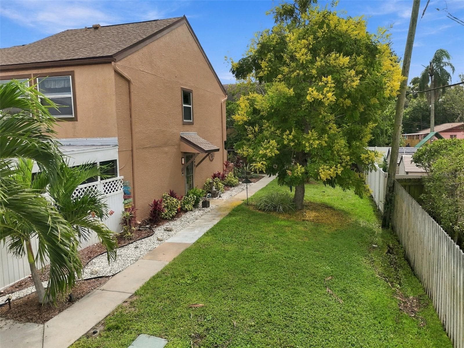 Townhouse at 1880 CLEARBROOKE DR, CLEARWATER, photo 31 of 37