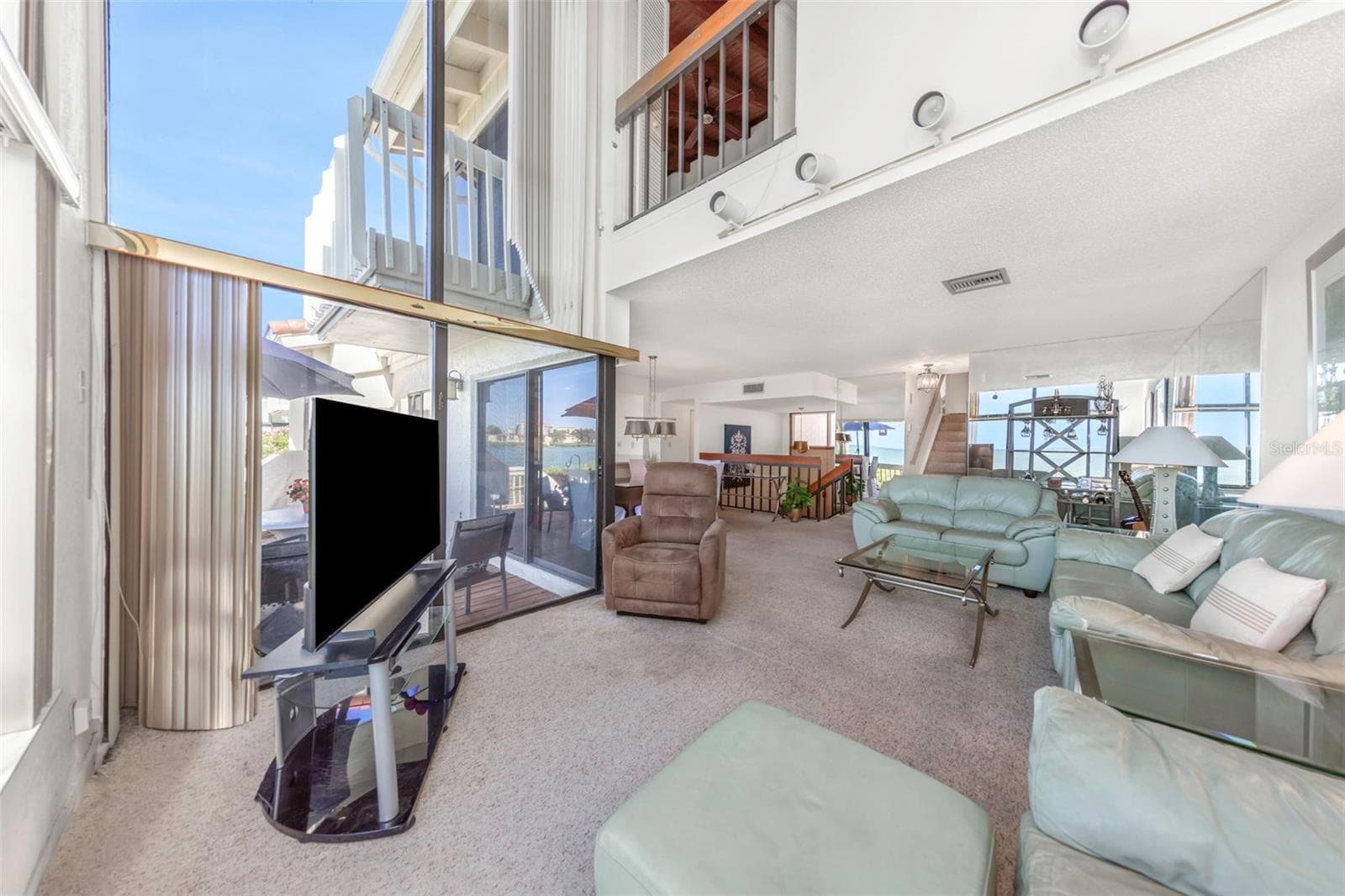 Condominium at 5650 ESCONDIDA BLVD S, ST PETERSBURG, photo 12 of 49