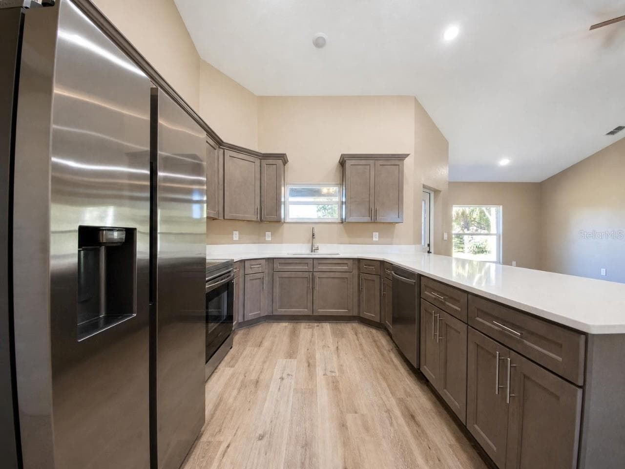 Single Family Residence at 415 ELLERBE WAY, LAKELAND, photo 7 of 31
