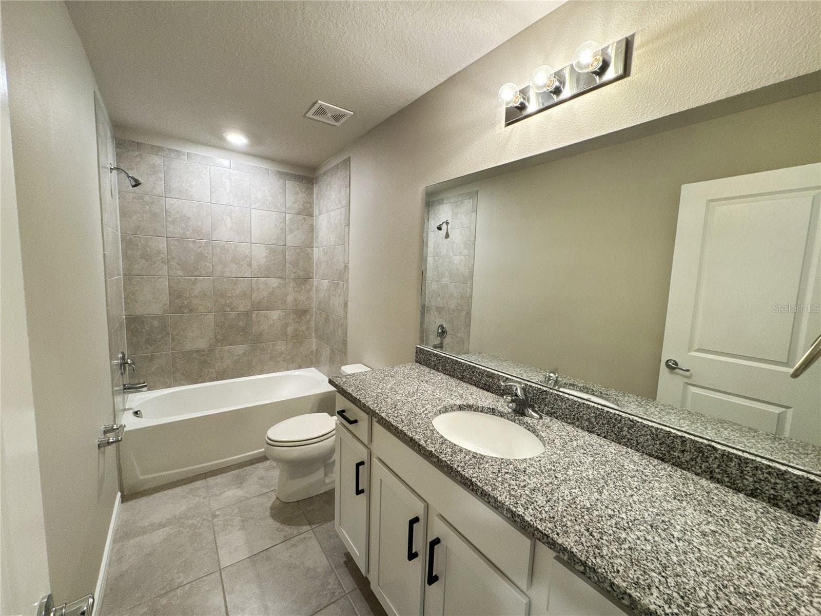 bath 3 - 8308 REEFBAY CV, PARRISH