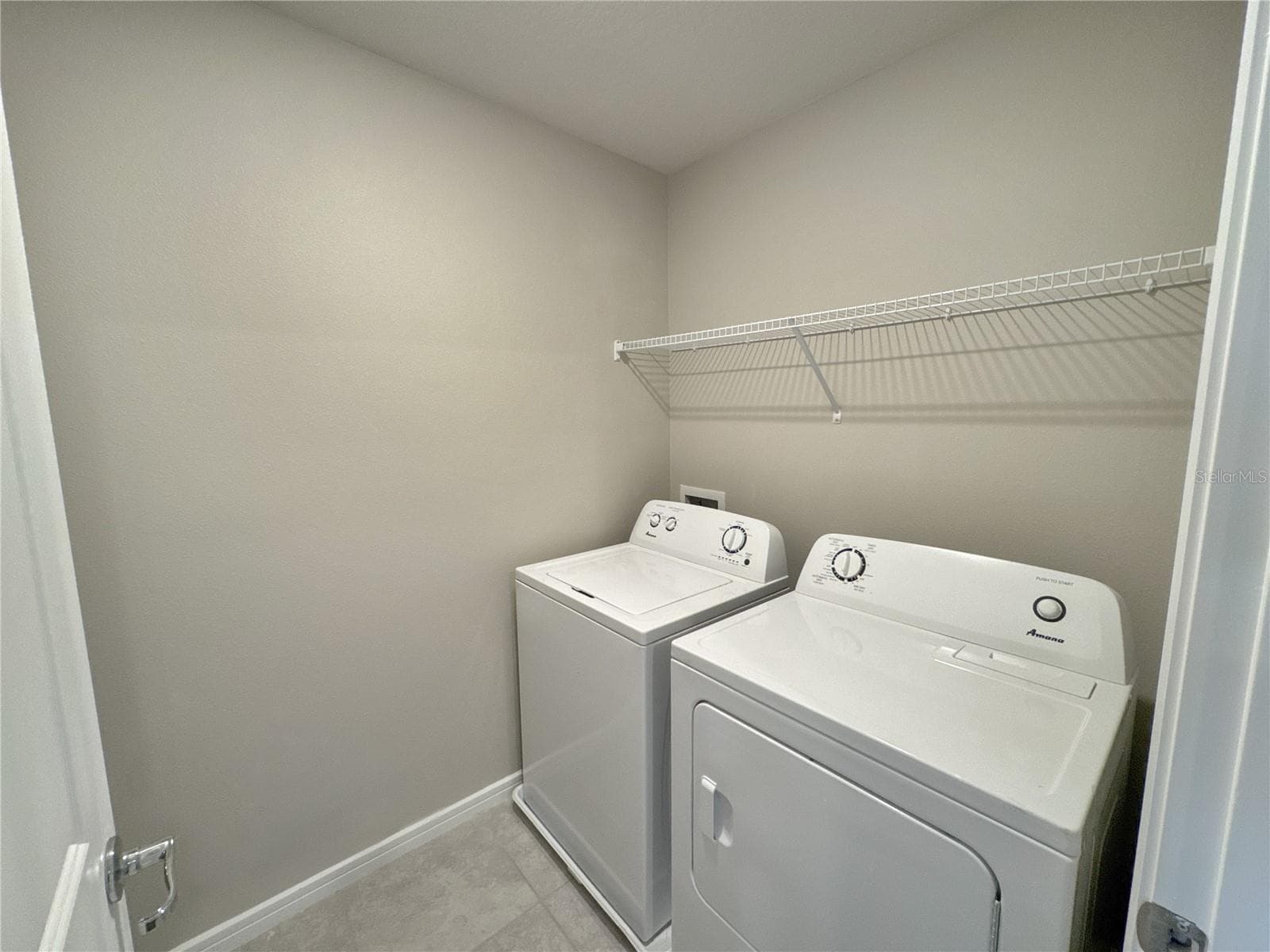 laundry room - 8308 REEFBAY CV, PARRISH