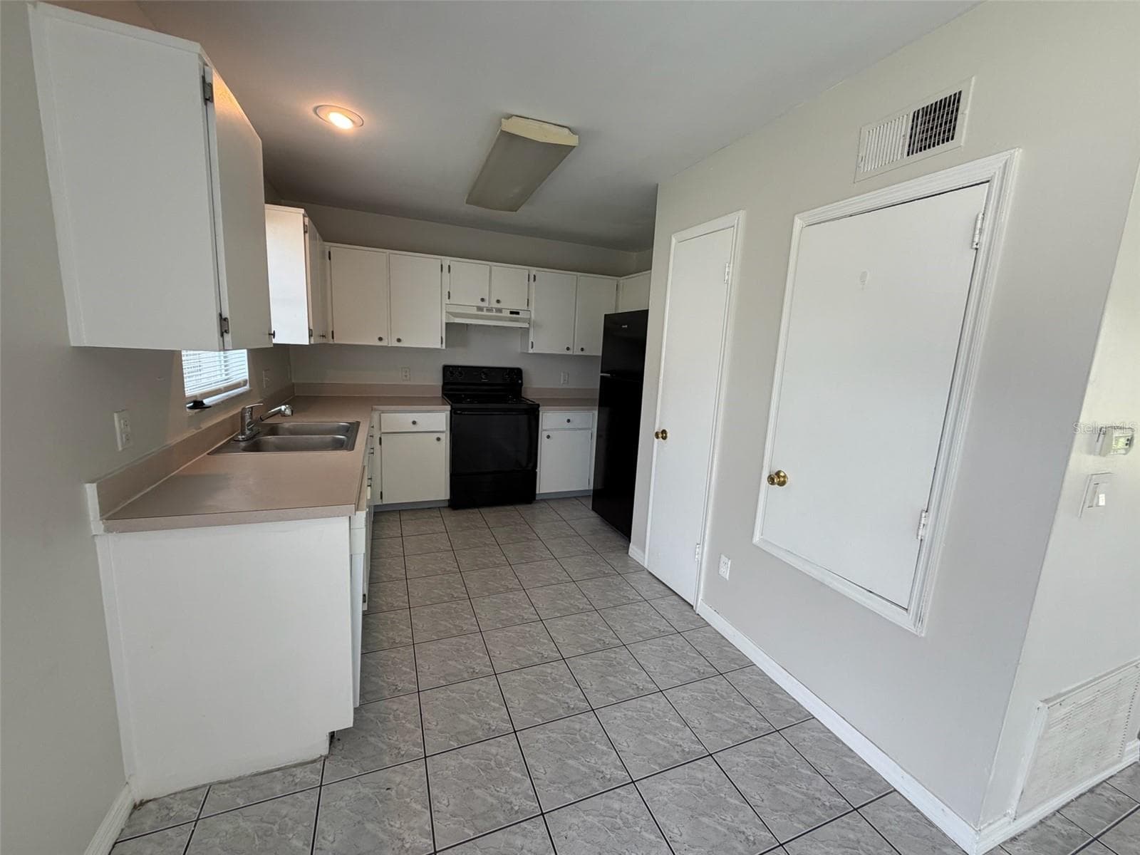 Single Family Residence at 1965 GARWOOD DR, ORLANDO, photo 6 of 19