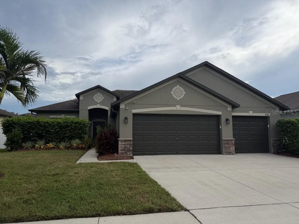 Single Family Residence at 3748 ROUND TABLE CT, LAND O LAKES, photo 3 of 112
