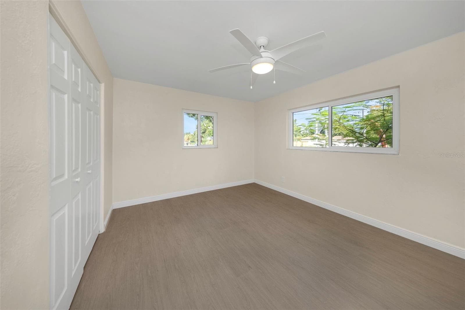 Single Family Residence at 4450 13TH AVE S, ST PETERSBURG, photo 5 of 35