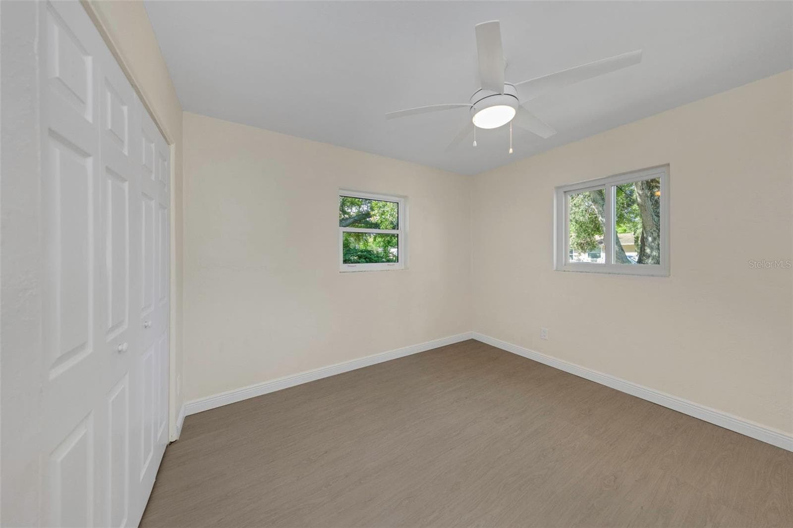 Single Family Residence at 4450 13TH AVE S, ST PETERSBURG, photo 6 of 35