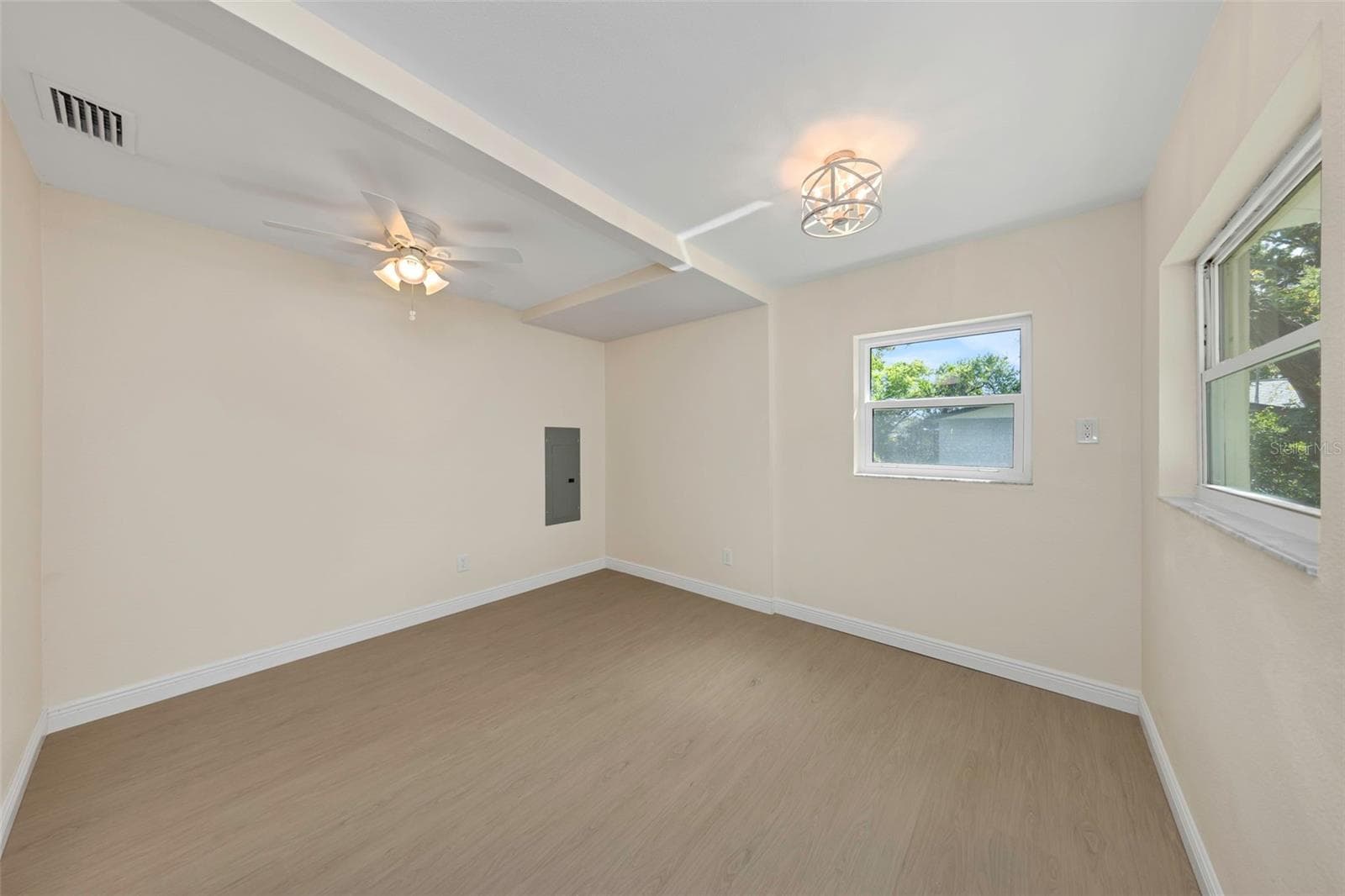 Single Family Residence at 4450 13TH AVE S, ST PETERSBURG, photo 17 of 35