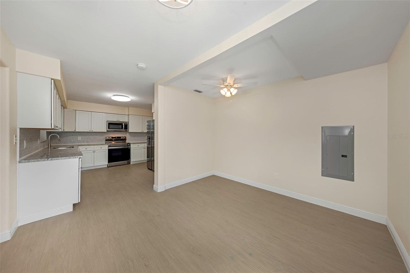 Single Family Residence at 4450 13TH AVE S, ST PETERSBURG, photo 18 of 35