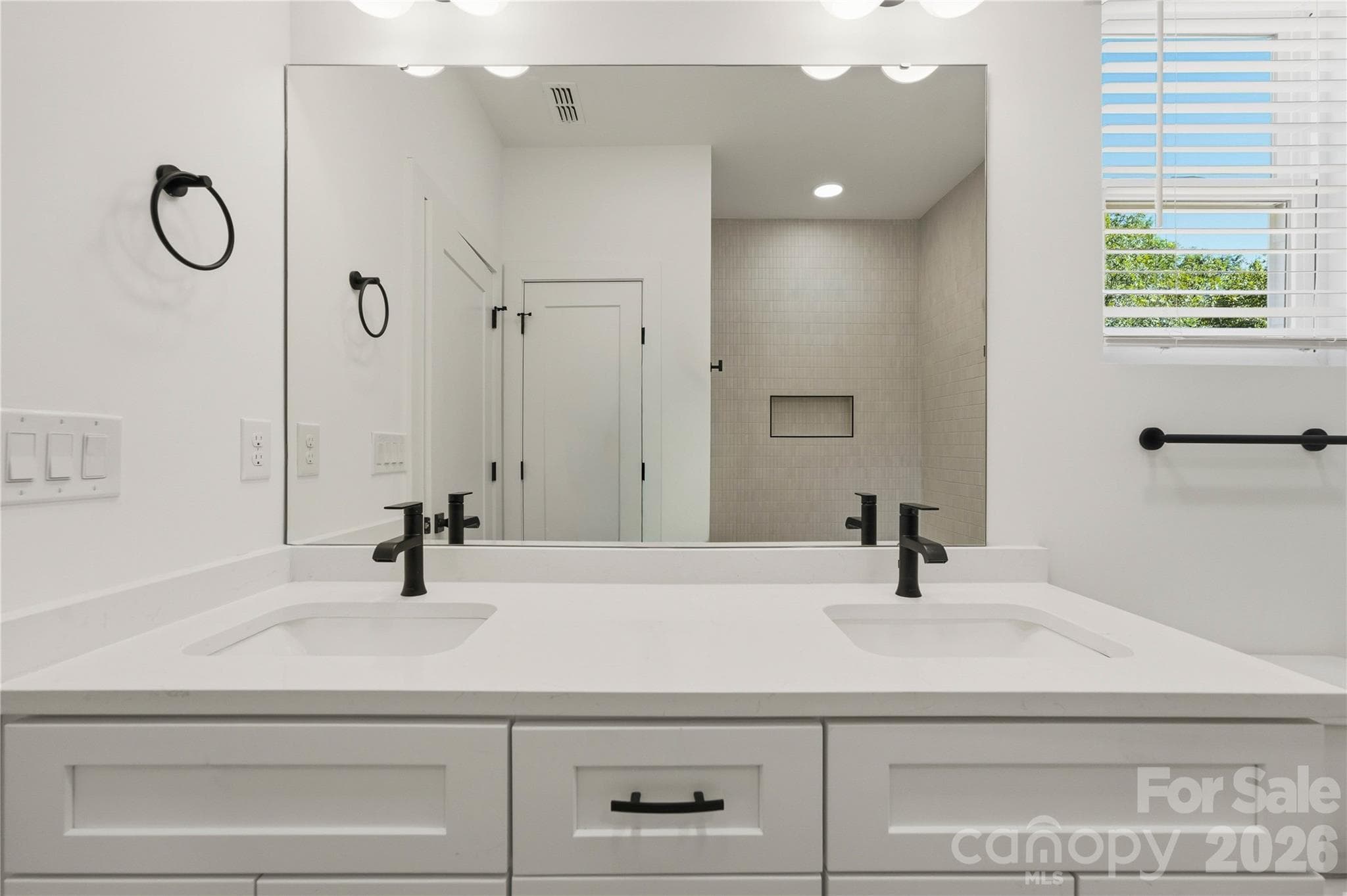 Single Family Residence at 6206 Linda Vista Lane, Charlotte, photo 27 of 37