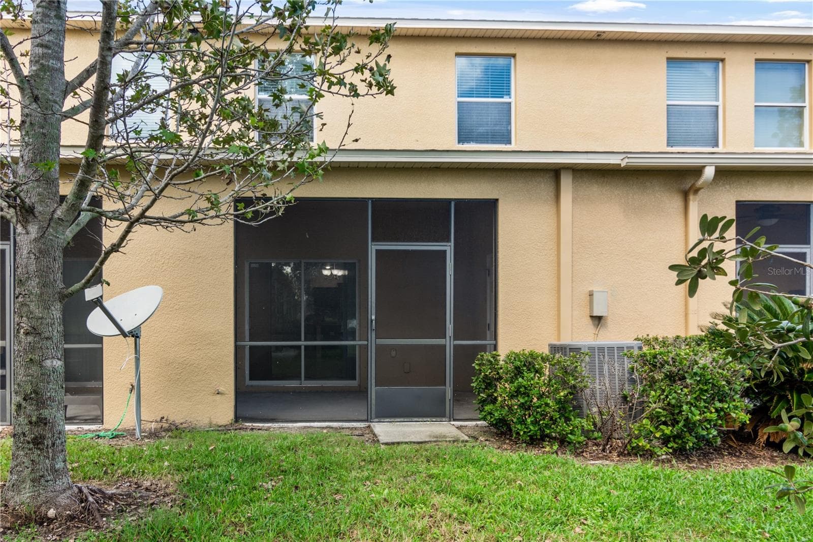 Townhouse at 2011 HAWKS VIEW DR, RUSKIN, photo 38 of 47