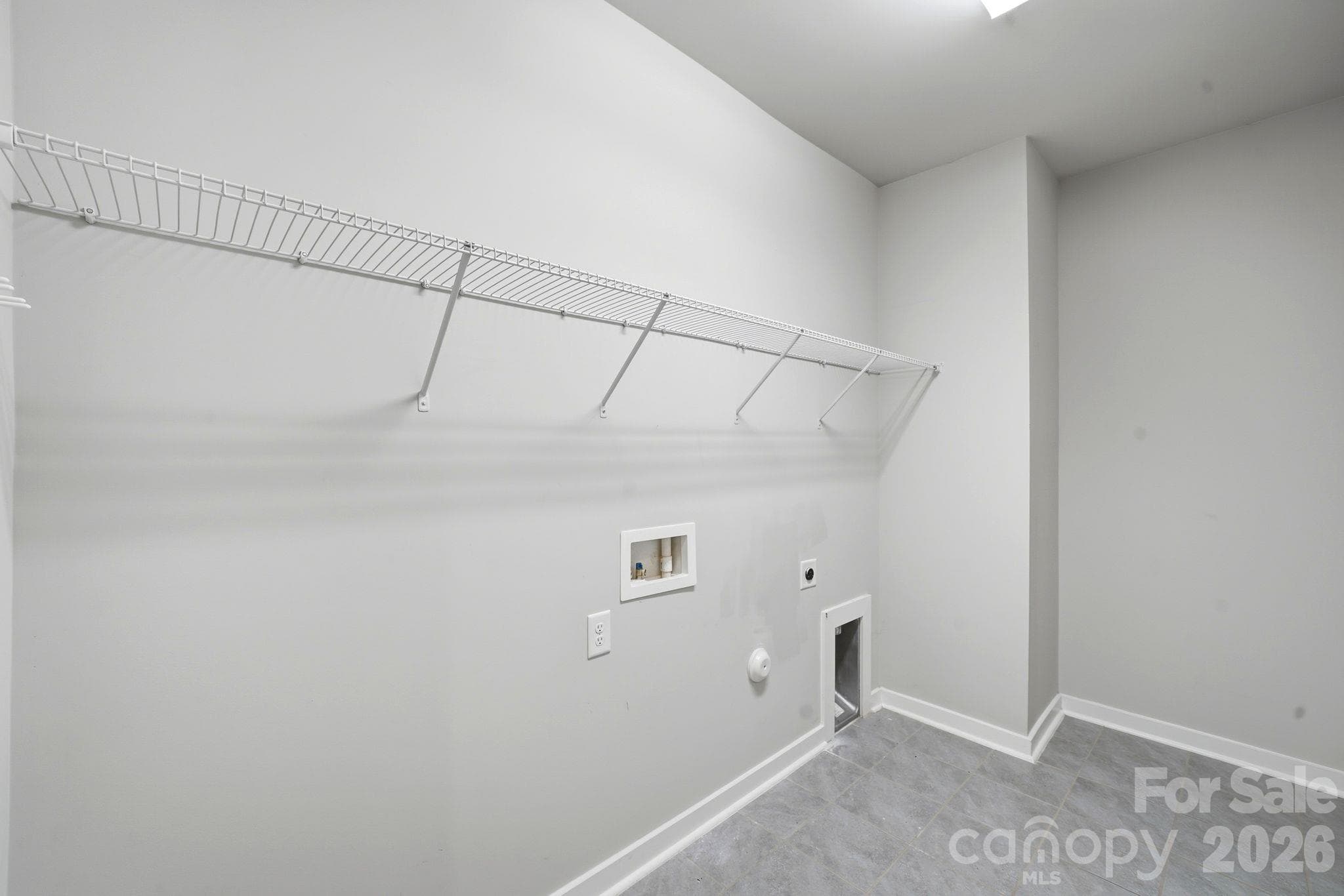 Single Family Residence at 977 NW Bellegray Lane, Concord, photo 31 of 35