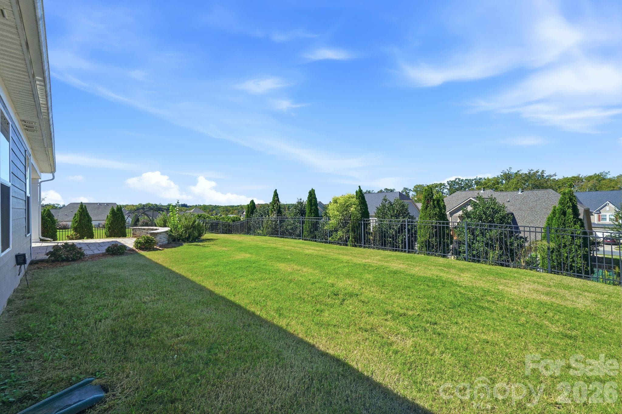 Single Family Residence at 977 NW Bellegray Lane, Concord, photo 34 of 35