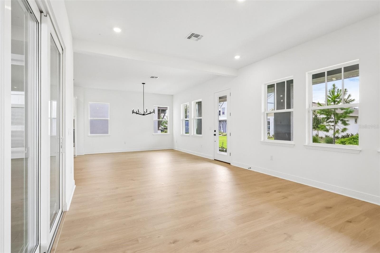 Single Family Residence at 10240 FIDDLEY ALY, ORLANDO, photo 18 of 97