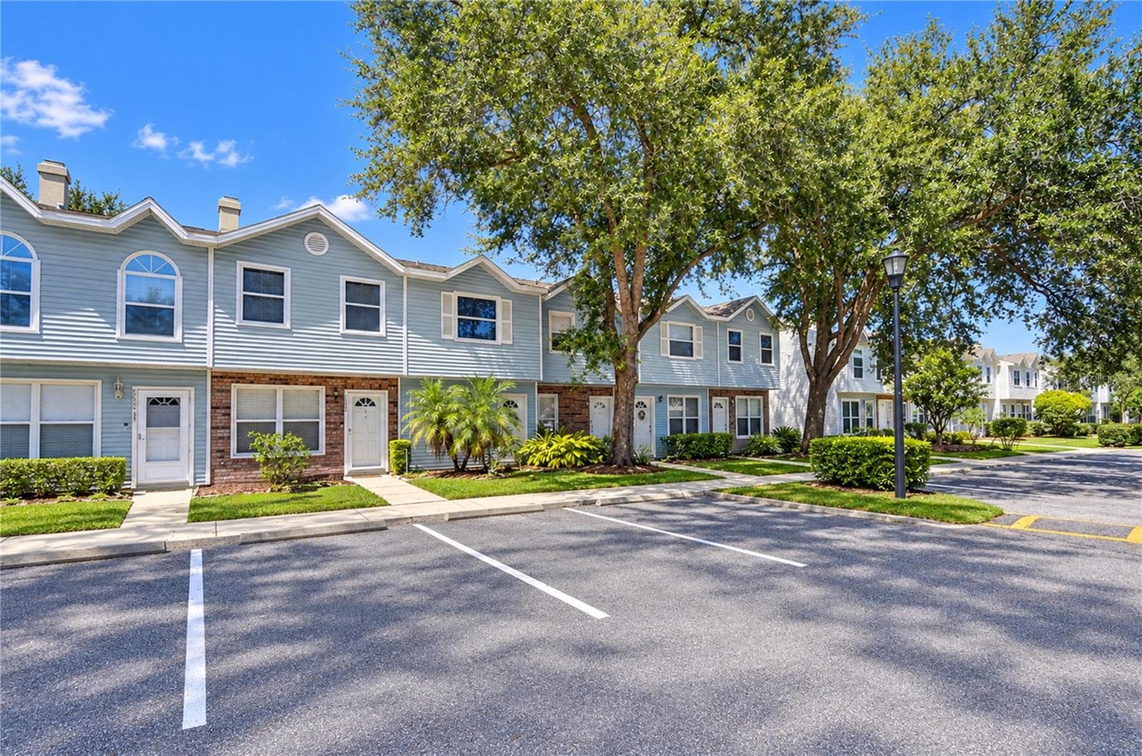 Townhouse at 8622 COBBLER PL, TAMPA, photo 2 of 39