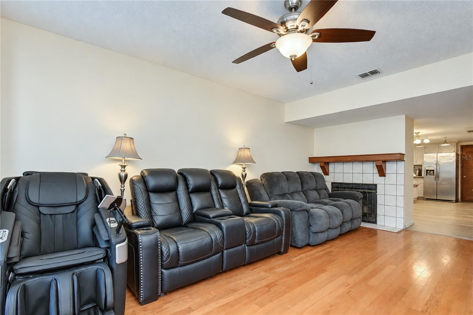 Townhouse at 8622 COBBLER PL, TAMPA, photo 10 of 39