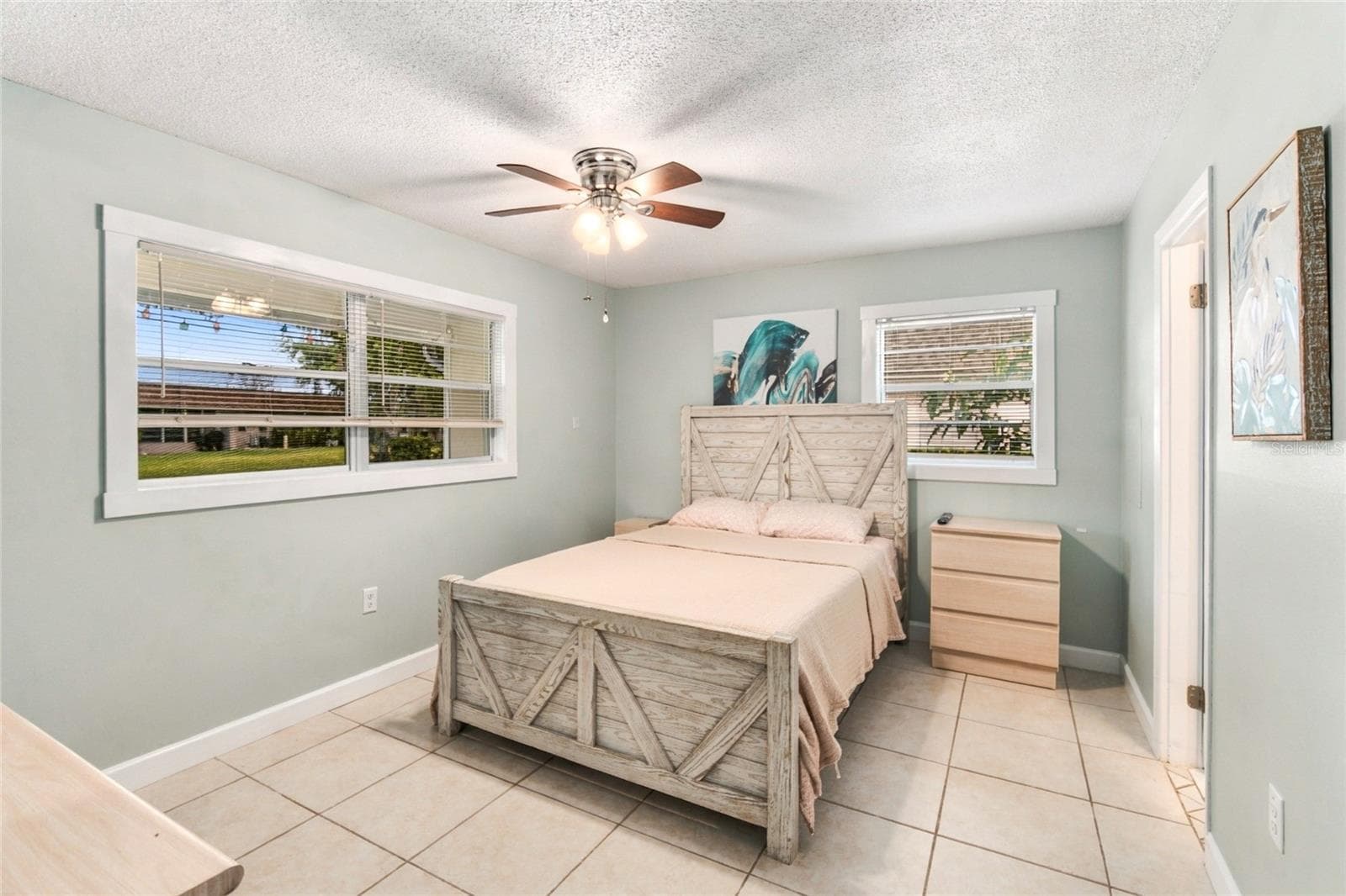 Condominium at 676 PARK CIR, BRADENTON, photo 8 of 27